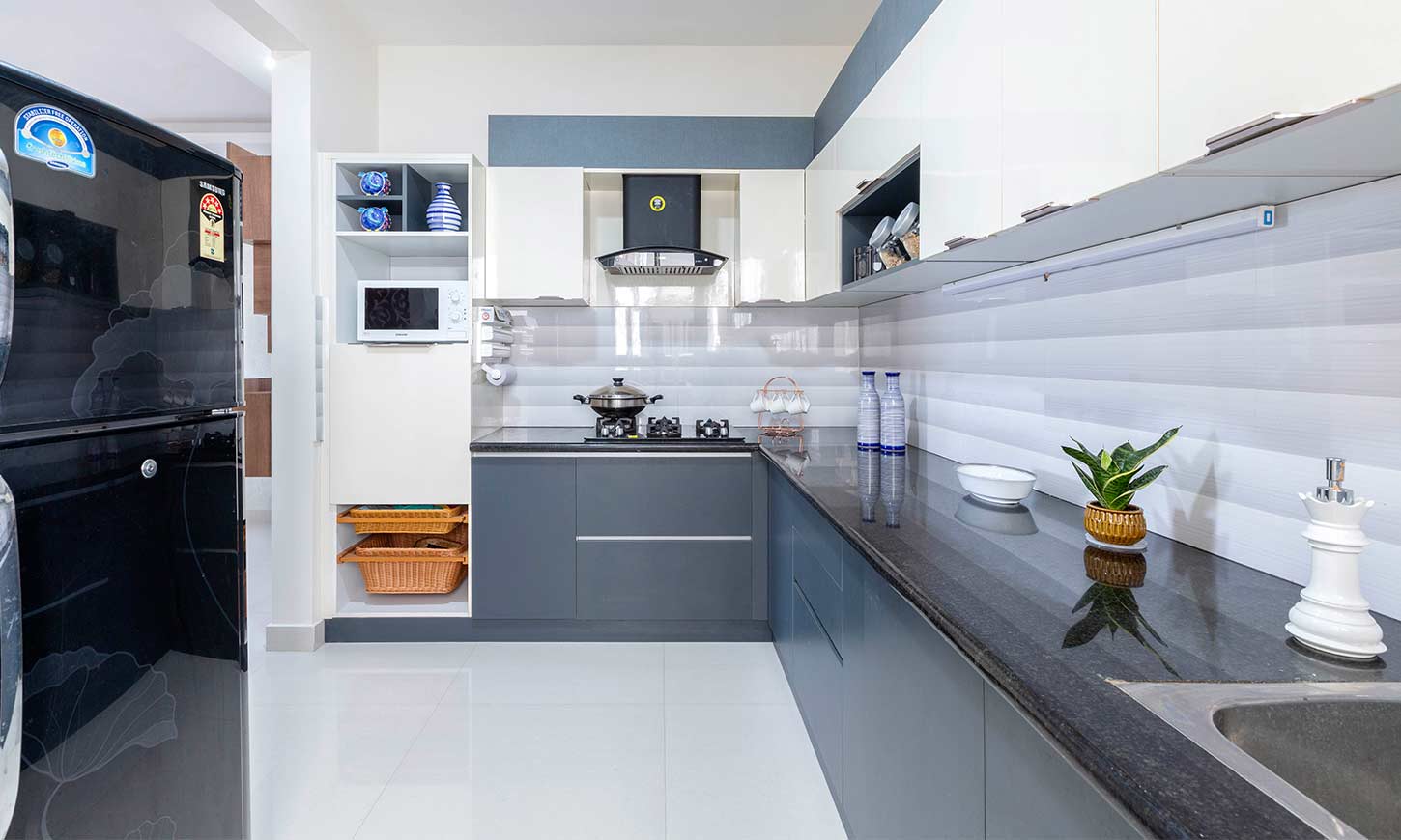 Modular kitchen bangalore done by interior designers in marathahalli