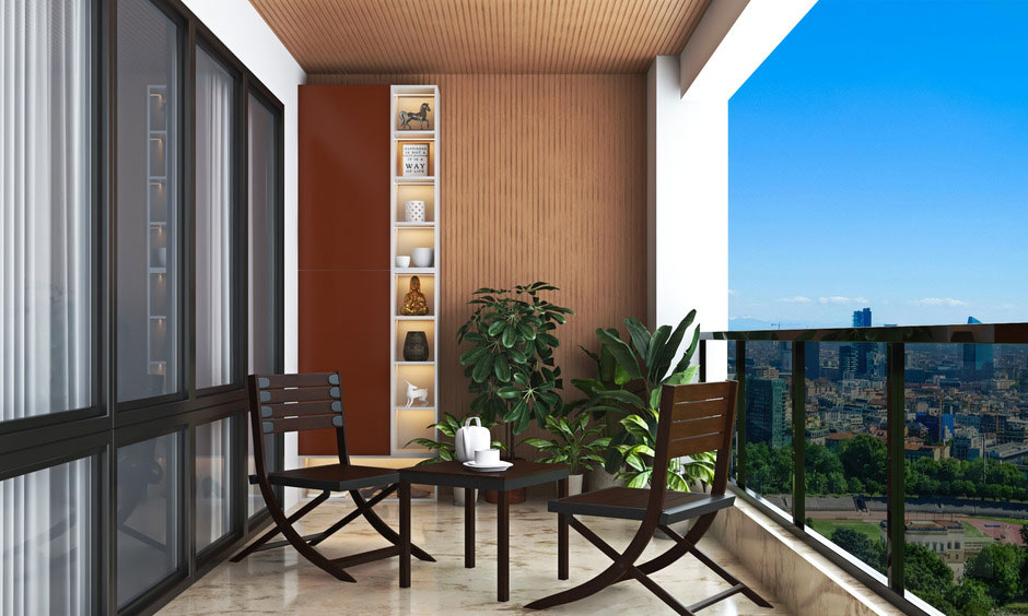 Modern balcony glass railing design with tinted glass panes